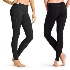 Athleta Drifter Tight Black leggings Size M